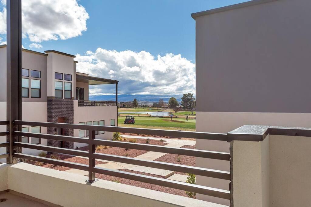 Villa 18 - 4 Bedroom! Year Round Heated Pool & Hot Tub! Games! Golf! Tennis! 圣乔治 外观 照片